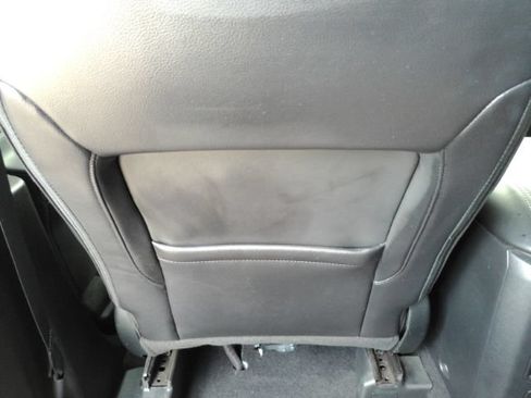 Used 2023 Ford Explorer Limited w/ Limited Technology Package RWD image 34