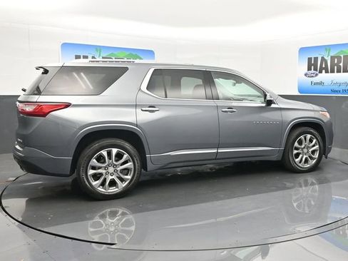 Used 2020 Chevrolet Traverse Premier image 6