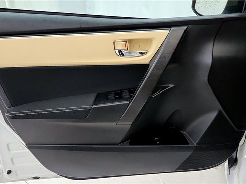 Certified 2018 Toyota Corolla LE image 34