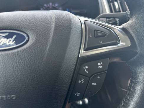 Used 2023 Ford Edge SEL AWD/4WD image 30