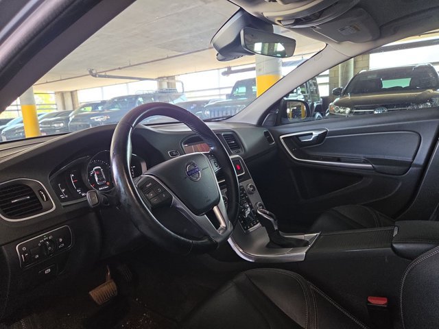 Used 2018 Volvo V60 T5 Dynamic w/ Vision Package AWD/4WD image 9