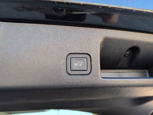 New 2026 Chevrolet Equinox EV RS image 11