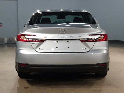 Used 2025 Toyota Camry LE w/ Convenience Package FWD image 6