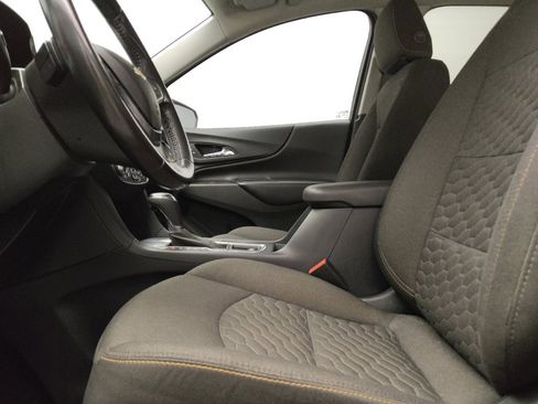 Used 2020 Chevrolet Equinox LT FWD image 17