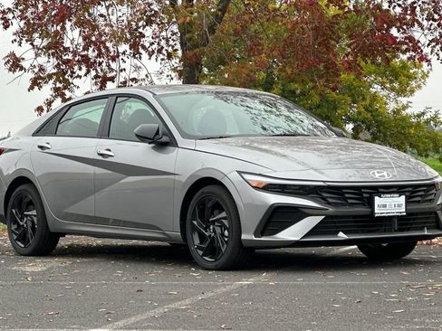 New 2026 Hyundai Elantra Sport image 2