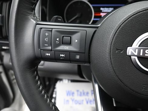 Used 2024 Nissan Pathfinder SV image 35