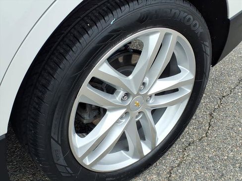 Used 2019 Chevrolet Equinox Premier image 23