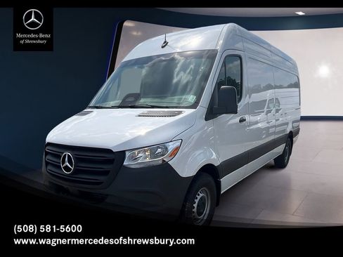 New 2025 Mercedes-Benz Sprinter 2500 image 1