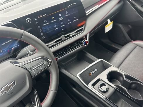 New 2026 Chevrolet Equinox RS w/ Convenience Package III AWD/4WD image 29