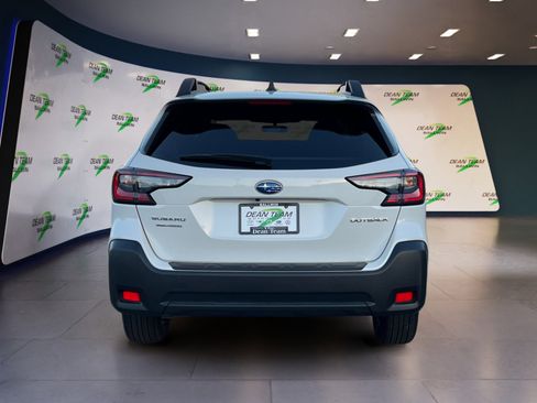 Used 2024 Subaru Outback Premium image 6