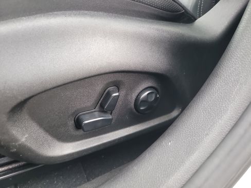 Used 2021 Jeep Renegade Limited w/ Sun & Sound Group AWD/4WD image 17