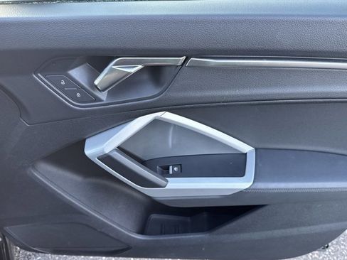 Used 2023 Audi Q3 2.0T Premium w/ Convenience Package image 29