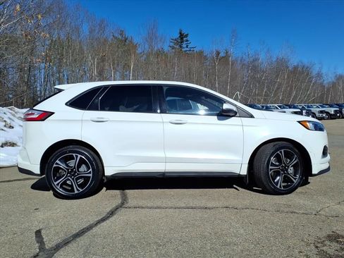 Used 2020 Ford Edge ST w/ Cold Weather Package image 3