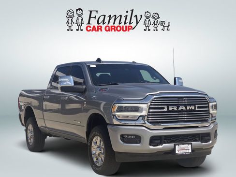Used 2024 RAM 2500 Laramie w/ Safety Group AWD/4WD image 2