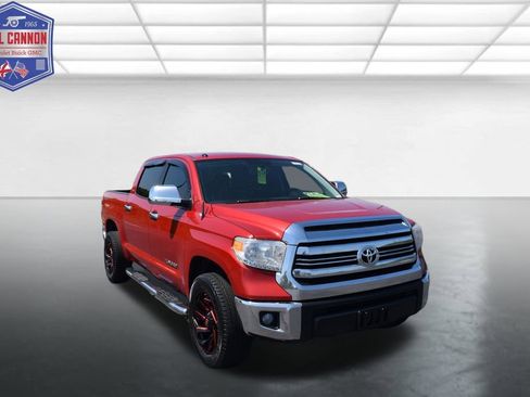 Used 2017 Toyota Tundra SR5 w/ SR5 Upgrade Package RWD image 1