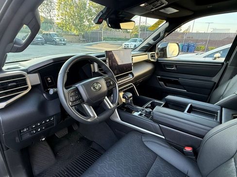 Used 2025 Toyota Tundra Limited image 5