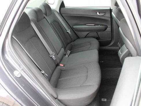 Used 2019 Kia Optima LX image 33