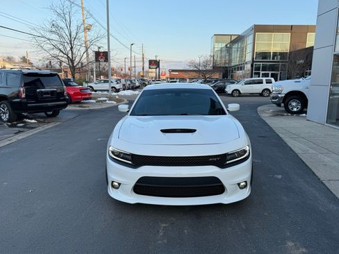 Used 2016 Dodge Charger SRT w/ Harman/Kardon Audio Group image 6