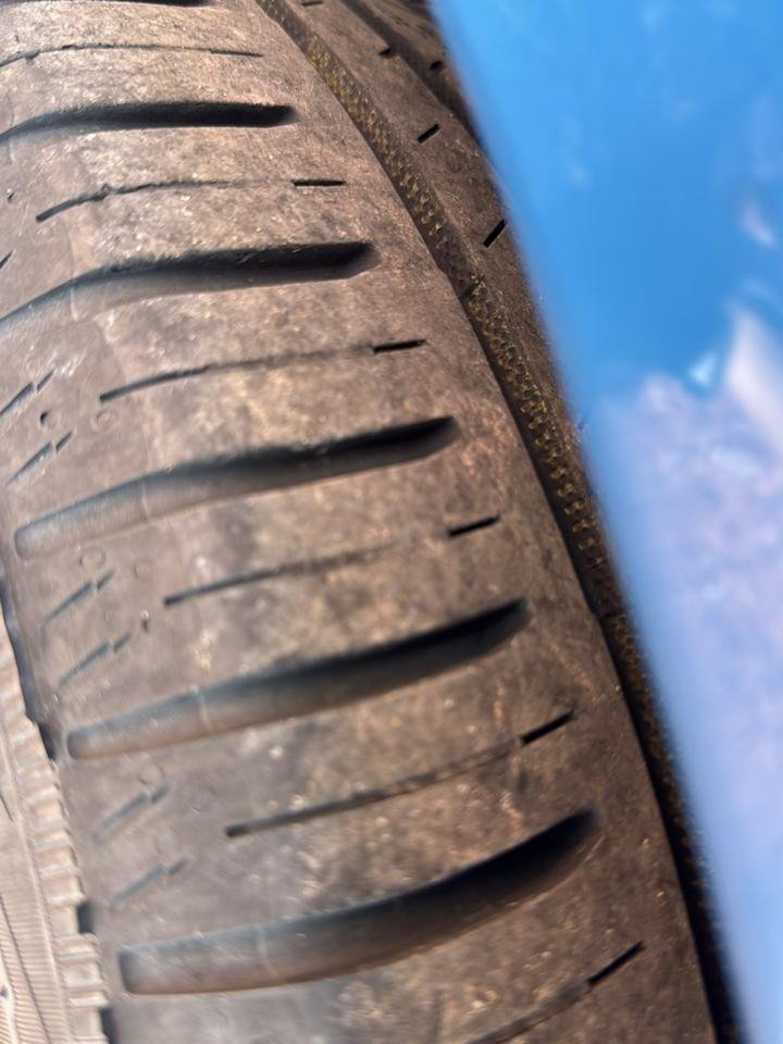 Used 2010 Ford Mustang GT RWD image 4