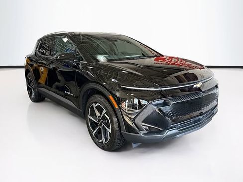 New 2026 Chevrolet Equinox EV LT image 3