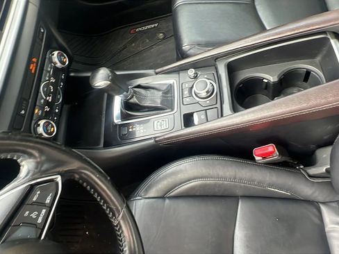 Used 2017 MAZDA MAZDA3 Touring w/ Popular Equipment Package image 23