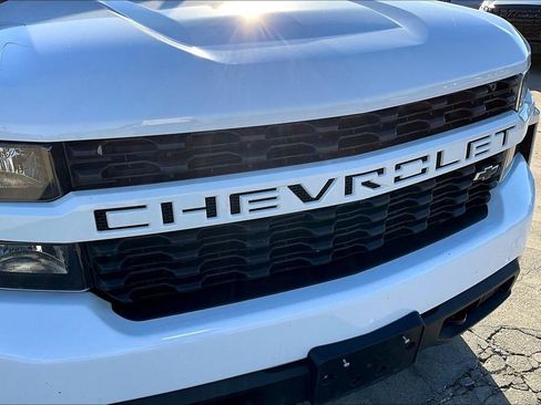 Used 2022 Chevrolet Silverado 1500 Custom image 35