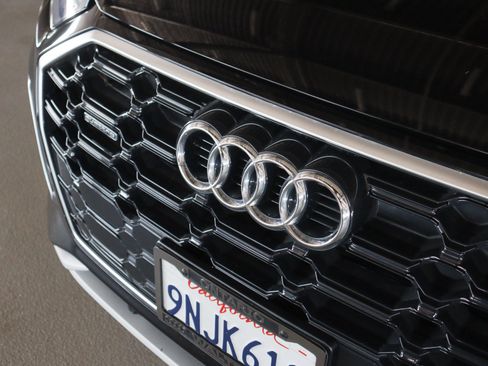 Used 2023 Audi Q5 2.0T Premium w/ Convenience Package AWD/4WD image 27
