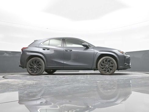 Used 2024 Lexus UX 250h AWD w/ Premium Package image 40