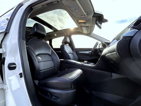 Used 2020 INFINITI QX50 Luxe w/ Navigation Package image 15