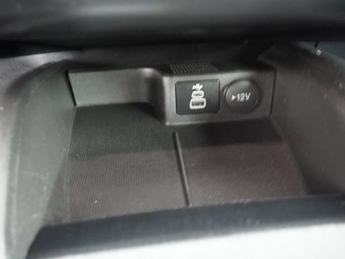 Used 2025 Ford Escape ST-Line FWD image 30