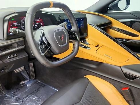 Used 2024 Chevrolet Corvette Stingray Preferred Conv w/ Z51 Performance Package RWD image 40