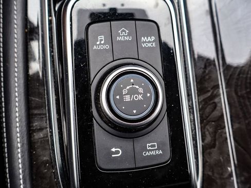 Used 2024 INFINITI QX80 Luxe image 29