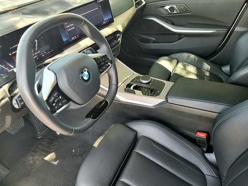 Used 2025 BMW 330i xDrive Sedan AWD/4WD image 18