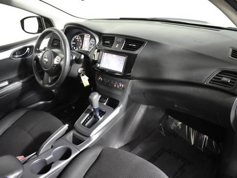 Used 2019 Nissan Sentra S FWD image 31