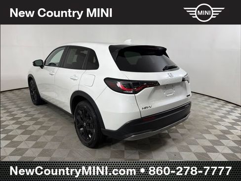 Used 2023 Honda HR-V Sport image 5