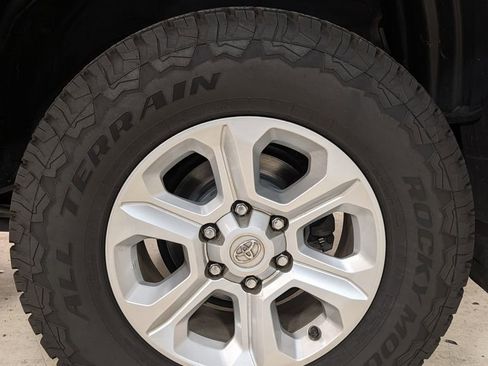 Used 2023 Toyota 4Runner SR5 image 21