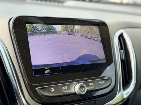 Used 2023 Chevrolet Equinox Premier AWD/4WD image 15