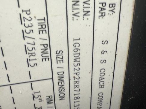 Used 1994 Cadillac Fleetwood Brougham image 7