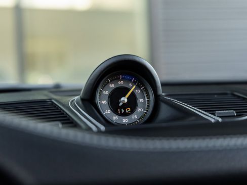 Certified 2022 Porsche 911 GT3 Touring image 38