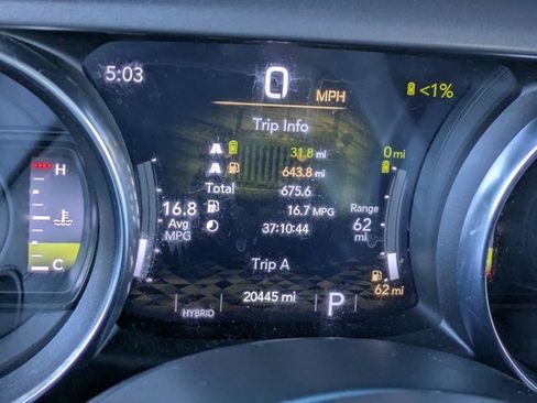 Used 2023 Jeep Wrangler Unlimited w/ Sun & Screen Package image 12