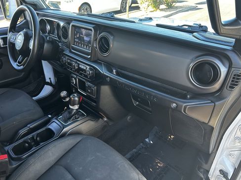 Certified 2022 Jeep Wrangler Unlimited Sport image 11