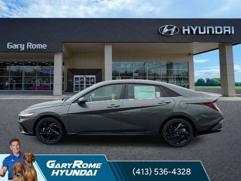New 2026 Hyundai Elantra SEL Sport Premium FWD image 5