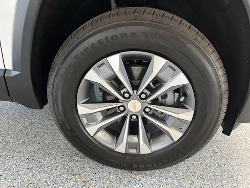 New 2026 Chevrolet Equinox LT FWD image 33