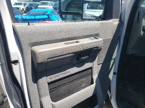 Used 2022 Ford E-350 and Econoline 350 Super Duty w/ Power Windows & Locks Group RWD image 7