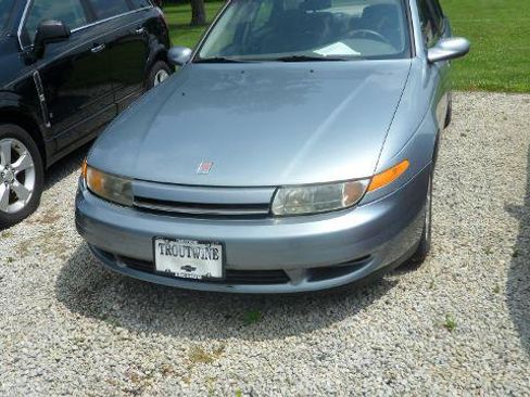 Used 2002 Saturn L-Series L300 w/ Audio Pkg 1 image 1