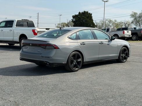 Used 2024 Honda Accord Sport image 5