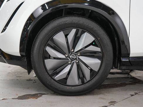 Used 2024 Nissan Ariya AWD image 29