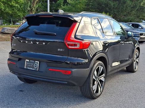 Certified 2024 Volvo XC40 B5 Plus w/ Protection Package Premier AWD/4WD image 6