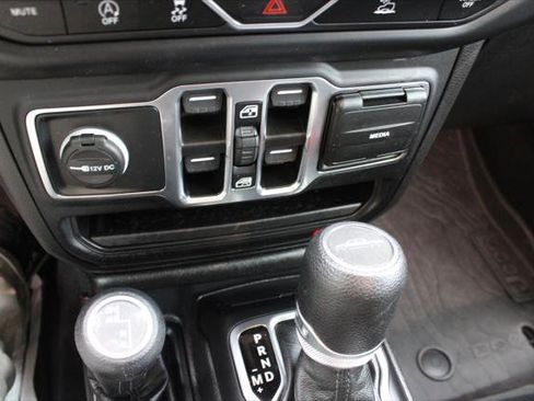 Certified 2023 Jeep Gladiator Sport image 24