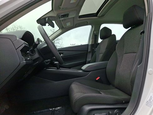 Used 2023 Honda Accord EX image 13